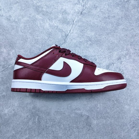 Nike dunk Sneakers - Picture 2 of 9